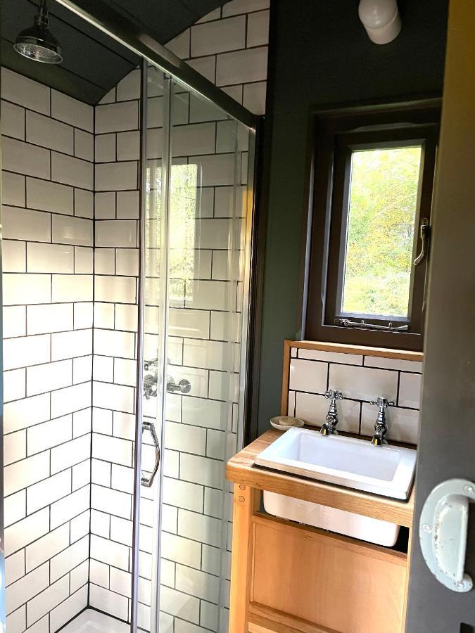 Old King William Shepherd Huts And Private Hot Tubs In North Norfolk Hunworth Extérieur photo